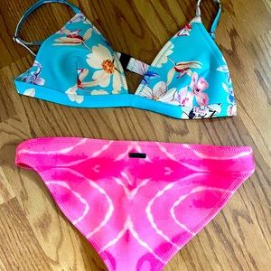 Triangl Bikini